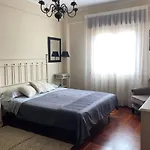 Amplio Ático Con Vistas Con Terraza Y Wifi